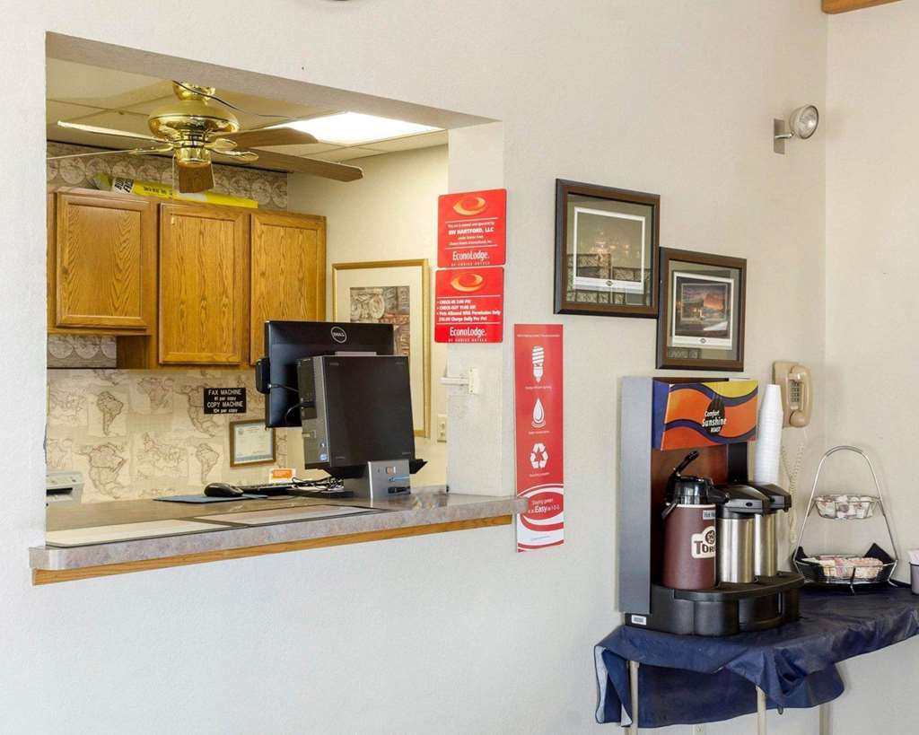 Econo Lodge Watertown Intérieur photo