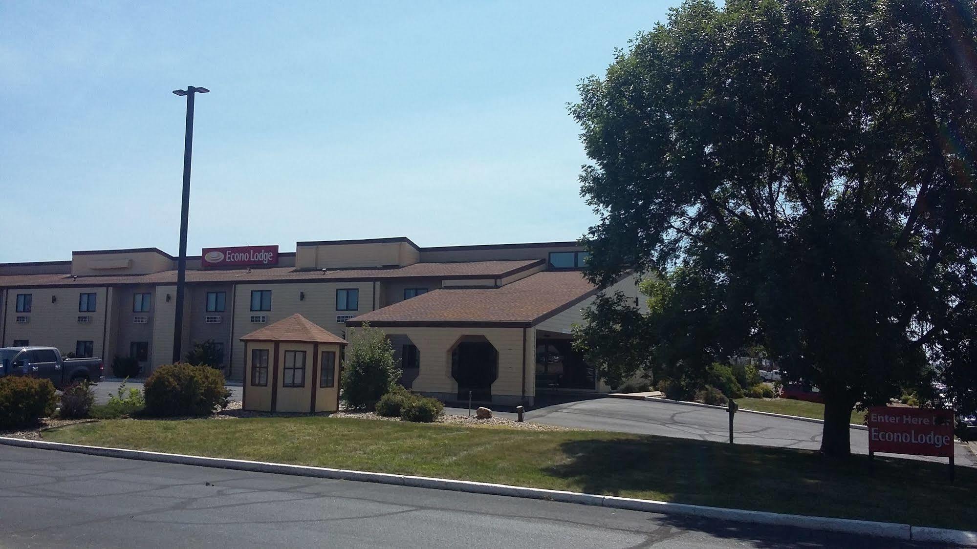 Econo Lodge Watertown Extérieur photo