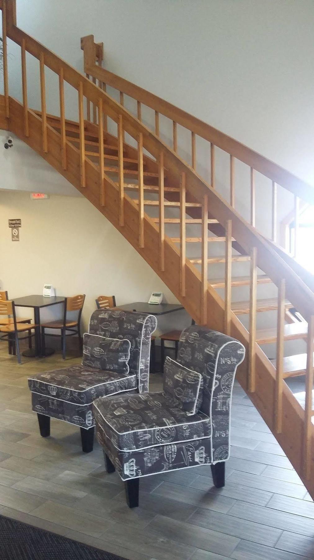 Econo Lodge Watertown Extérieur photo