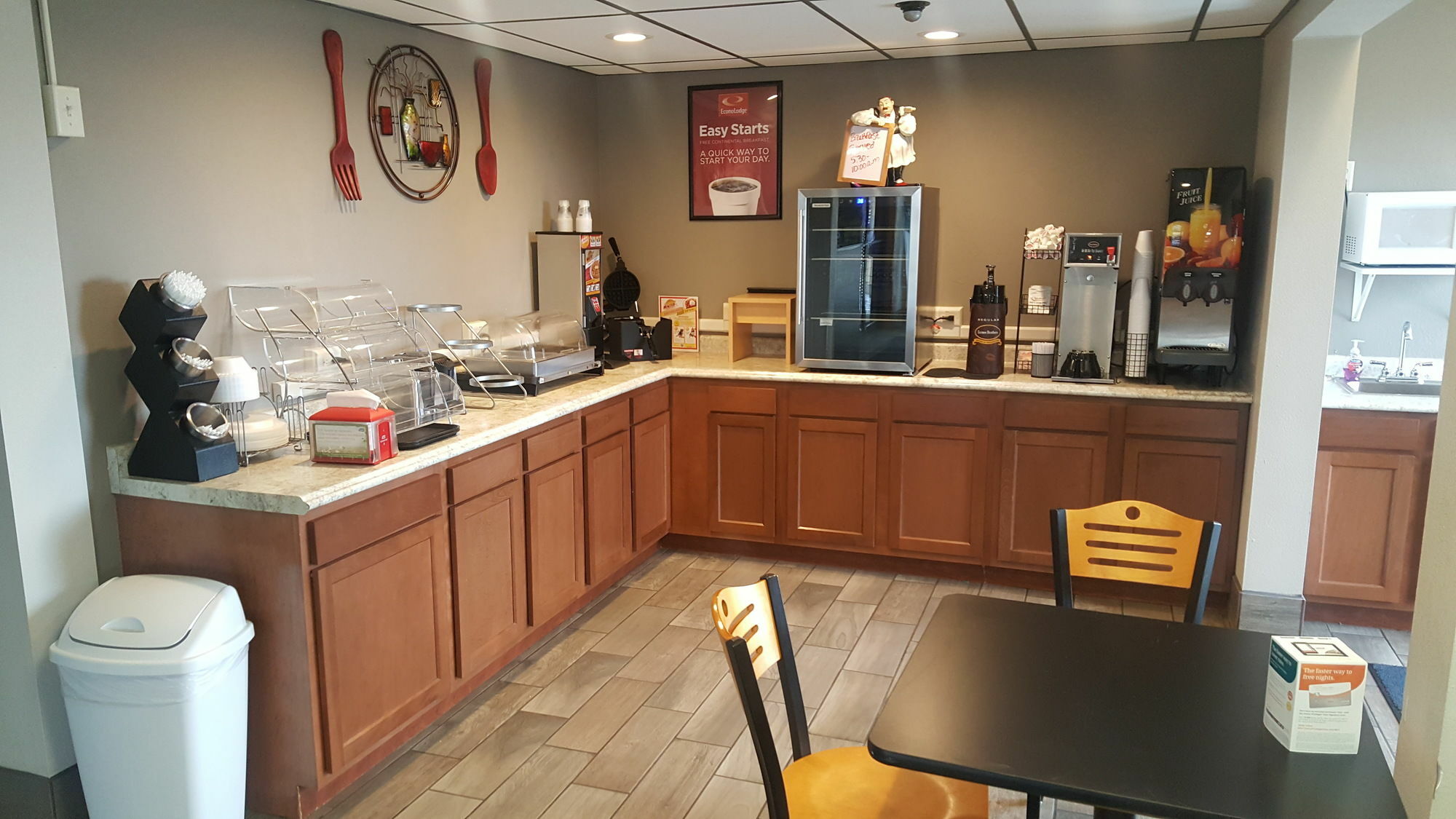 Econo Lodge Watertown Extérieur photo